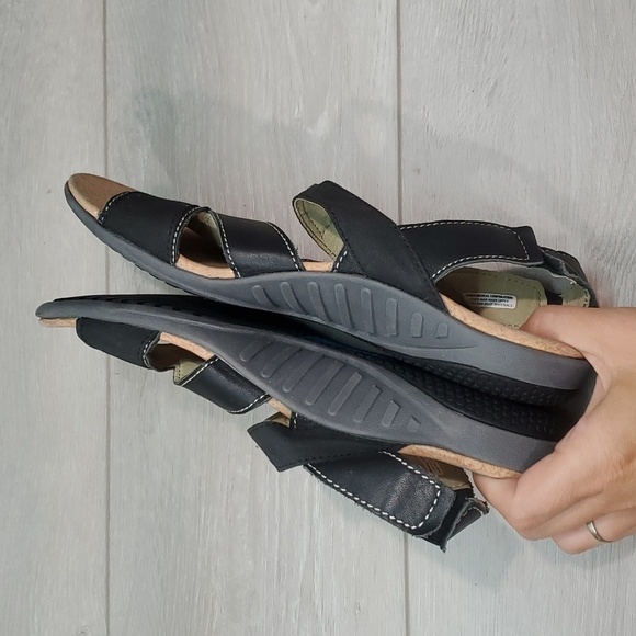 Sold Spenco Womens Ankle Strap Sandals Flats Slide Flip flop shoes sz 7 - Picture 10 of 12